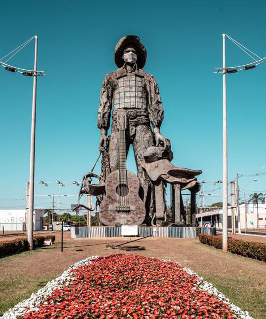 MONUMENTO NO PARQUE DO PEÃO se transforma em palco inédito para a Live de Barretos neste sábado MONUMENTO NO PARQUE DO PEÃO se transforma em palco inédito para a Live de Barretos neste sábado