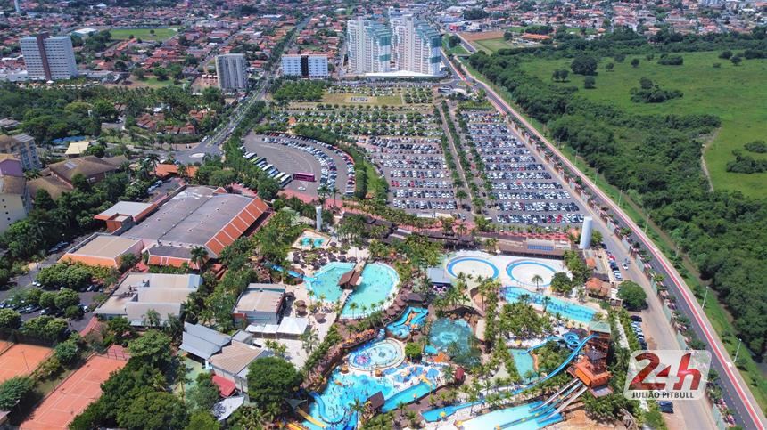 NATAL 2022 - Pacote de Natal dos resorts Enjoy, em Olímpia (SP), promete diversão em família | Empresarial | Olimpia 24 Horas | A Notícia bate aqui | Olímpia-SP NATAL 2022 - Pacote de Natal dos resorts Enjoy, em Olímpia (SP), promete diversão em família | Empresarial | Olimpia 24 Horas | A Notícia bate aqui | Olímpia-SP